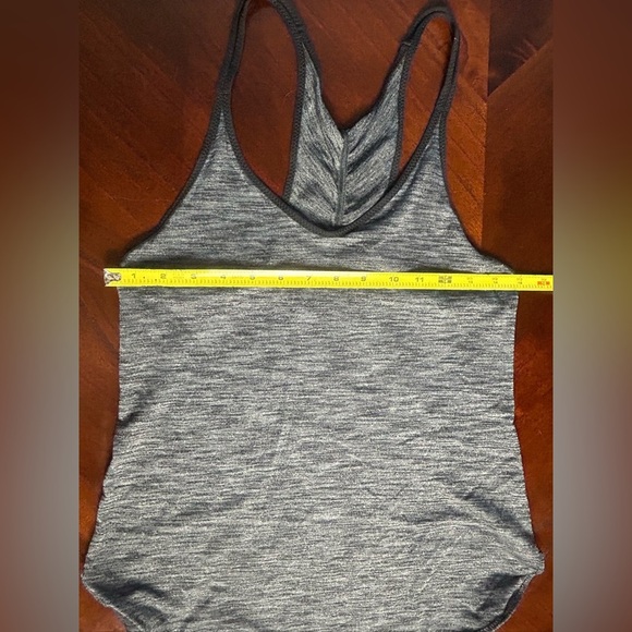Lululemon Gray Women's Tank Top - Picture 4 of 5